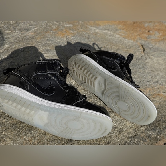 Jordan Air Jordan 1 Mid SE Size 10C - Picture 5 of 8
